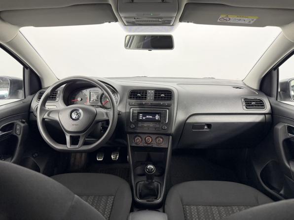 Volkswagen Polo V Рестайлинг с пробегом 2018 года, цена 1 190 000 рублей, 87000 км, седан, Автокод Объявления