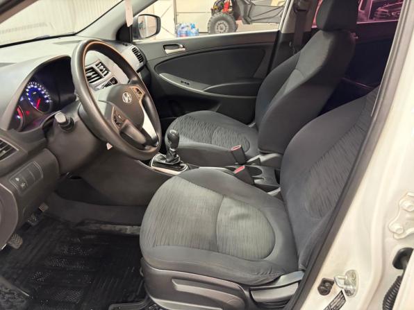 Hyundai Solaris I Рестайлинг с пробегом 2016 года, цена 837 000 рублей, 108960 км, седан, Автокод Объявления