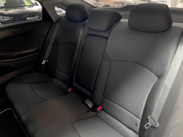Hyundai Sonata VI (YF) с пробегом 2011 года, цена 945 000 рублей, 267025 км, седан, Автокод Объявления