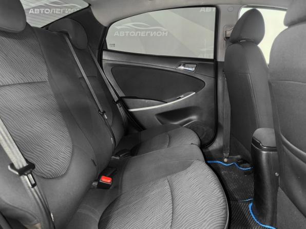 Hyundai Solaris I с пробегом 2013 года, цена 700 000 рублей, 395412 км, седан, Автокод Объявления