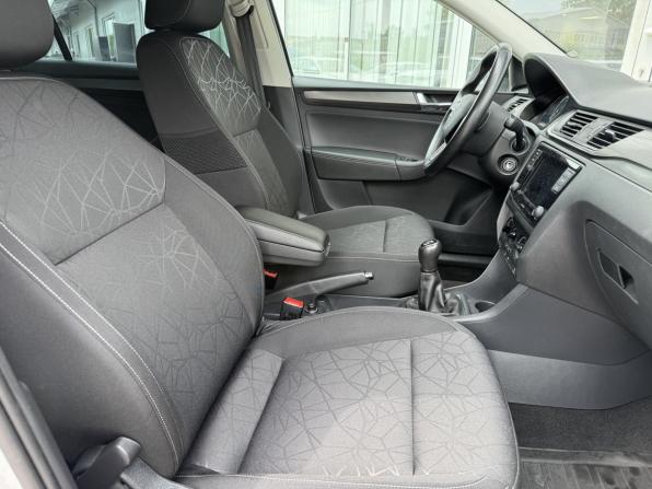 Skoda Rapid I Рестайлинг с пробегом 2019 года, цена 1 423 000 рублей, 55095 км, лифтбек, Автокод Объявления