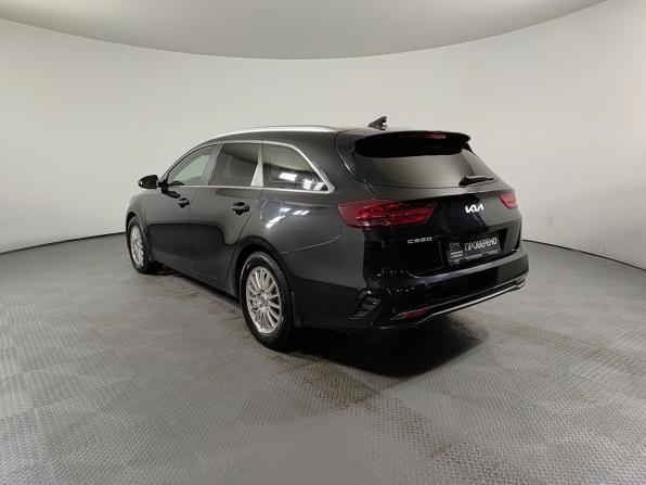 Kia Ceed III Рестайлинг с пробегом 2021 года, цена 1 930 000 рублей, 123000 км, универсал, Автокод Объявления