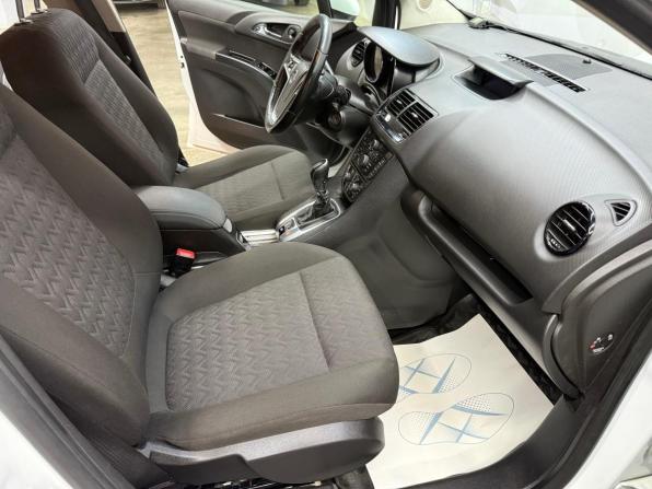 Opel Meriva B с пробегом 2013 года, цена 670 000 рублей, 119207 км, компактвэн, Автокод Объявления