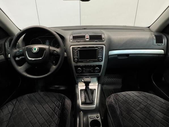 Skoda Octavia II (A5) Рестайлинг с пробегом 2012 года, цена 840 000 рублей, 267144 км, лифтбек, Автокод Объявления