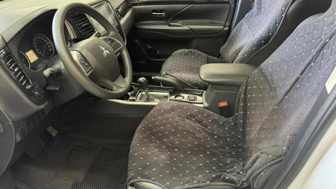 Mitsubishi Outlander III Рестайлинг 3 с пробегом 2022 года, цена 2 653 100 рублей, 51765 км, внедорожник, Автокод Объявления