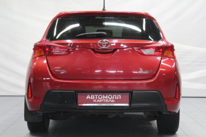 Toyota Auris II с пробегом 2013 года, цена 1 150 000 рублей, 122691 км, хэтчбек, Автокод Объявления