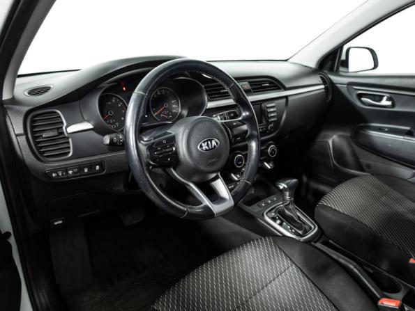 Kia Rio IV с пробегом 2018 года, цена 1 369 700 рублей, 62204 км, седан, Автокод Объявления