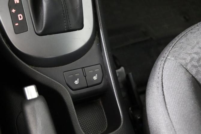 Kia Rio III Рестайлинг с пробегом 2015 года, цена 1 299 990 рублей, 34717 км, седан, Автокод Объявления