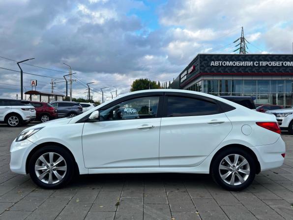 Hyundai Solaris I с пробегом 2012 года, цена 850 000 рублей, 176520 км, седан, Автокод Объявления