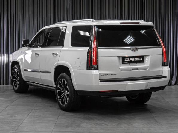 Cadillac Escalade IV с пробегом 2016 года, цена 3 199 030 рублей, 226002 км, внедорожник, Автокод Объявления