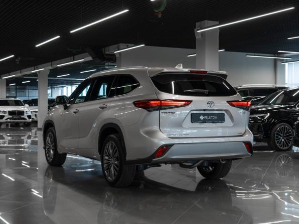 Toyota Highlander IV (XU70) с пробегом 2026 года, цена 5 750 000 рублей, 50 км, внедорожник, Автокод Объявления