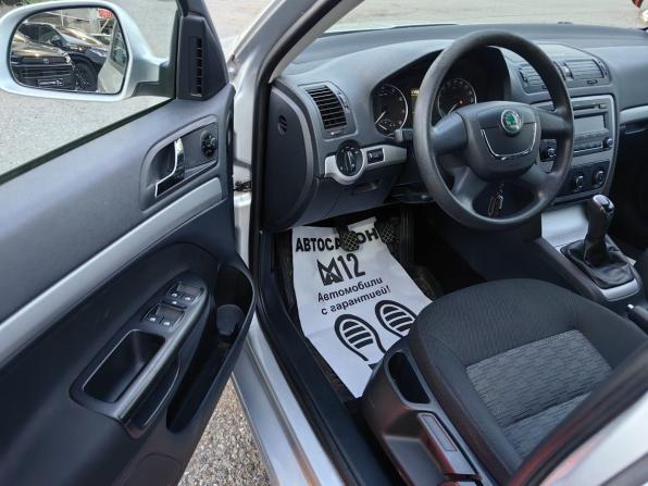 Skoda Octavia II (A5) Рестайлинг с пробегом 2013 года, цена 799 999 рублей, 165700 км, лифтбек, Автокод Объявления
