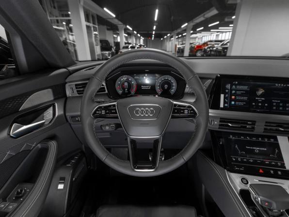 Audi Q6 с пробегом 2026 года, цена 8 750 000 рублей, 52 км, внедорожник, Автокод Объявления