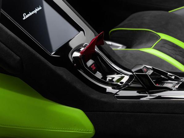 Lamborghini Huracán I Рестайлинг с пробегом 2024 года, цена 36 700 000 рублей, 477 км, купе, Автокод Объявления