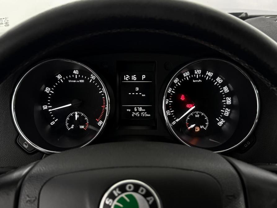 Skoda Yeti I Санкт-Петербург  - изображение 17