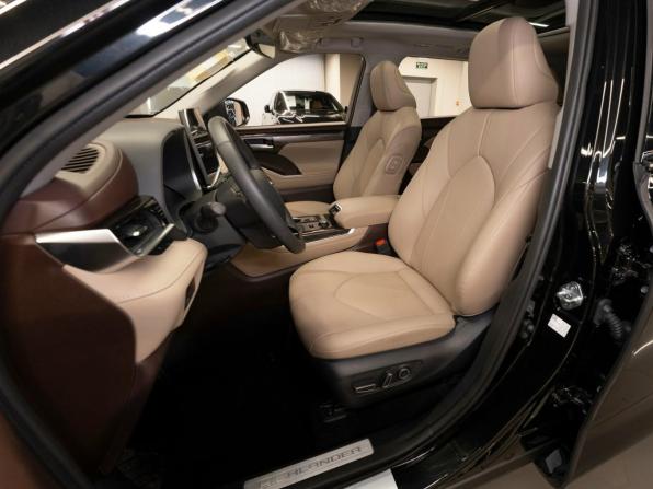 Toyota Highlander IV (XU70) с пробегом 2026 года, цена 5 900 000 рублей, 40 км, внедорожник, Автокод Объявления