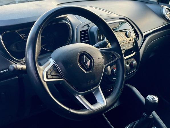 Renault Kaptur I Рестайлинг с пробегом 2021 года, цена 1 680 000 рублей, 57070 км, внедорожник, Автокод Объявления