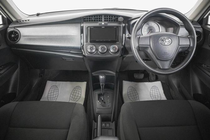 Toyota Corolla XI (E160 E170) Рестайлинг 2 с пробегом 2019 года, цена 1 319 000 рублей, 110000 км, седан, Автокод Объявления