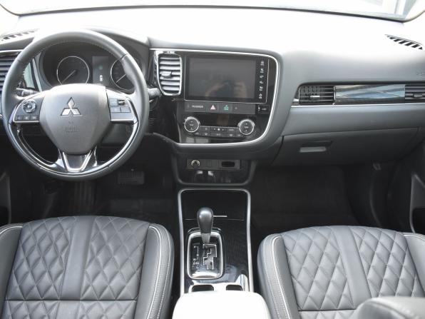 Mitsubishi Outlander III Рестайлинг 3 с пробегом 2022 года, цена 2 775 000 рублей, 23903 км, внедорожник, Автокод Объявления
