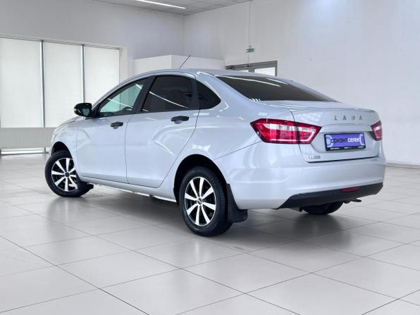 Lada (ВАЗ) Vesta I с пробегом 2017 года, цена 950 000 рублей, 53500 км, седан, Автокод Объявления