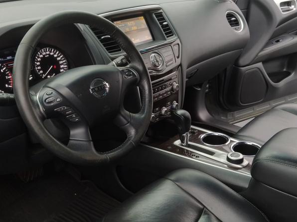 Nissan Pathfinder IV с пробегом 2015 года, цена 1 819 000 рублей, 162371 км, внедорожник, Автокод Объявления