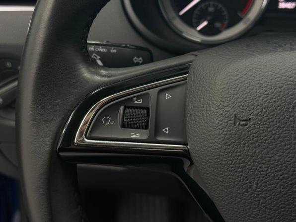 Skoda Octavia III (A7) Рестайлинг с пробегом 2020 года, цена 2 299 000 рублей, 38020 км, лифтбек, Автокод Объявления