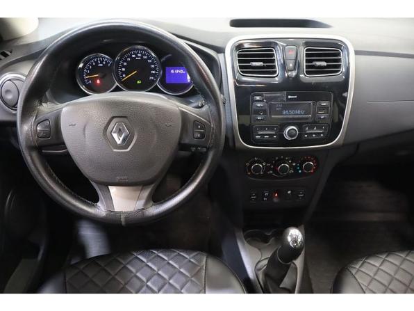 Renault Logan II с пробегом 2018 года, цена 829 000 рублей, 152000 км, седан, Автокод Объявления