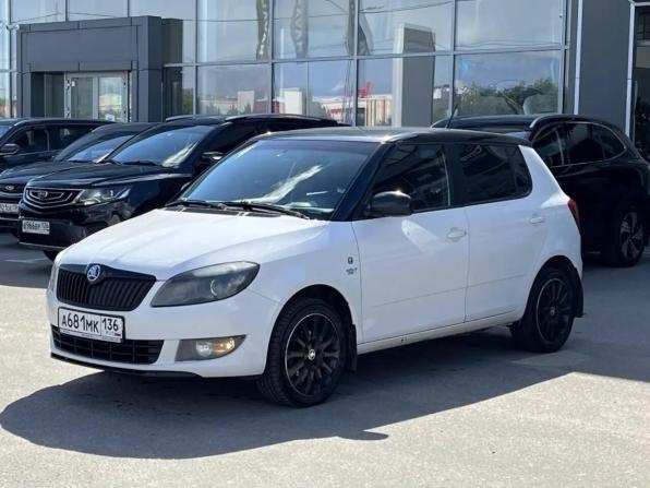 Skoda Fabia II Рестайлинг с пробегом 2013 года, цена 410 000 рублей, 294000 км, хэтчбек, Автокод Объявления