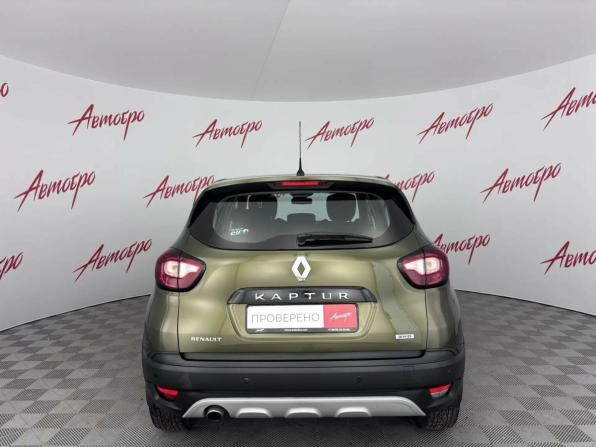 Renault Kaptur I с пробегом 2017 года, цена 1 399 000 рублей, 180000 км, внедорожник, Автокод Объявления