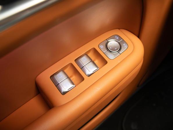 Li Auto (Lixiang) L7 I с пробегом 2023 года, цена 5 250 000 рублей, 47474 км, внедорожник, Автокод Объявления