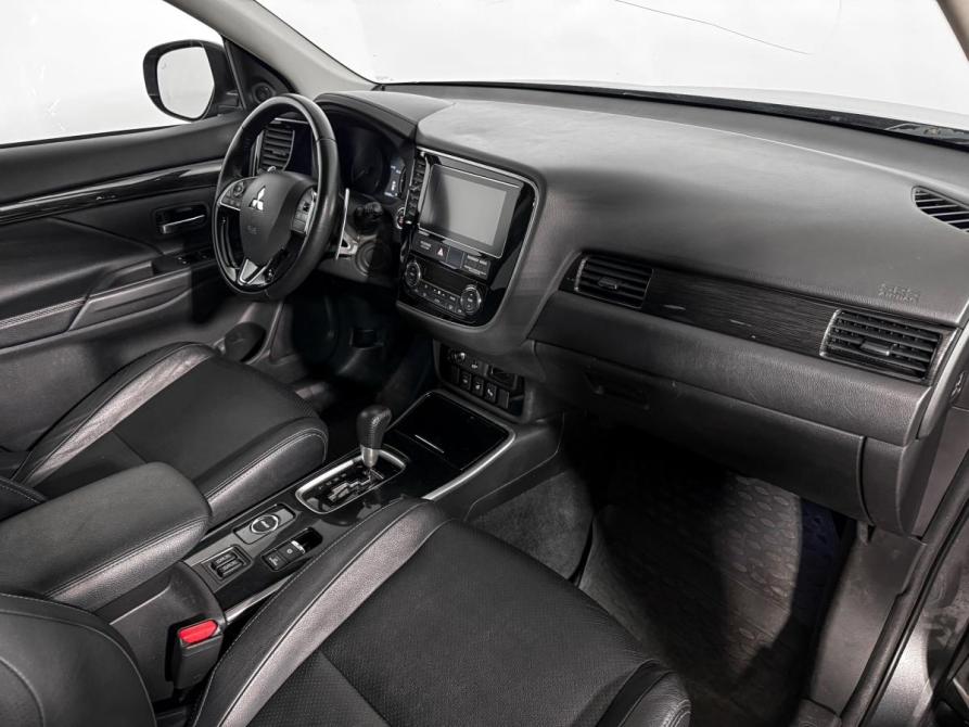 Mitsubishi Outlander III Рестайлинг 3 Санкт-Петербург  - изображение 14
