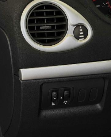 Renault Clio III Рестайлинг с пробегом 2010 года, цена 535 000 рублей, 204520 км, хэтчбек, Автокод Объявления