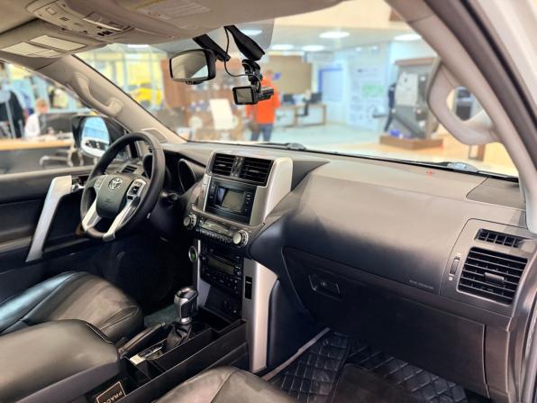 Toyota Land Cruiser Prado 150 Series с пробегом 2010 года, цена 2 607 000 рублей, 268380 км, внедорожник, Автокод Объявления