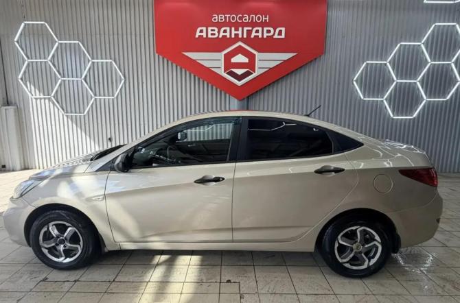 Hyundai Solaris I с пробегом 2013 года, цена 730 000 рублей, 130710 км, седан, Автокод Объявления