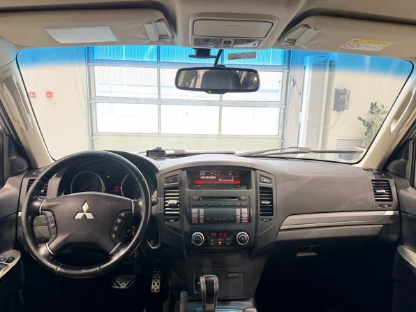 Mitsubishi Pajero IV Рестайлинг 1 с пробегом 2012 года, цена 1 680 000 рублей, 323162 км, внедорожник, Автокод Объявления