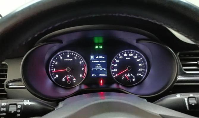 Kia Rio IV с пробегом 2018 года, цена 1 350 000 рублей, 139900 км, седан, Автокод Объявления