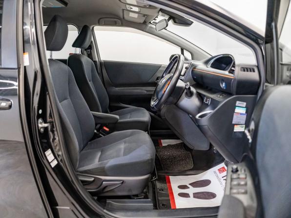 Toyota Sienta II с пробегом 2016 года, цена 1 299 000 рублей, 126326 км, компактвэн, Автокод Объявления