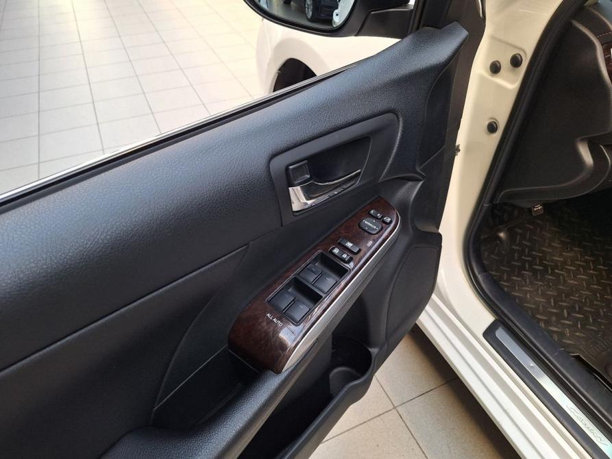 Toyota Camry VII (XV50) Рестайлинг Челябинск  - изображение 17