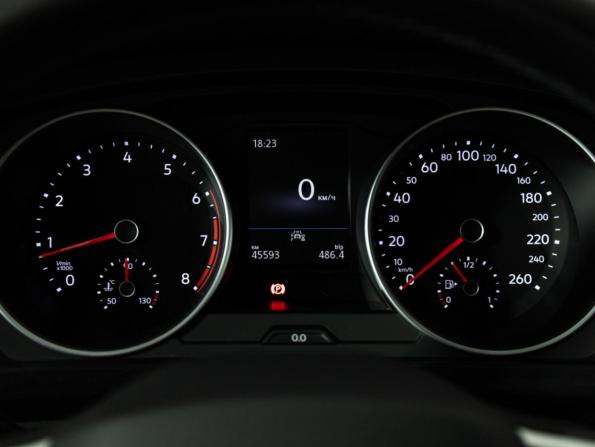 Volkswagen Tiguan II Рестайлинг с пробегом 2022 года, цена 2 499 700 рублей, 45590 км, внедорожник, Автокод Объявления