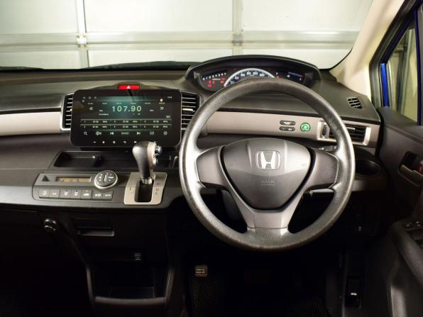 Honda Freed I Рестайлинг с пробегом 2012 года, цена 1 049 999 рублей, 158701 км, компактвэн, Автокод Объявления