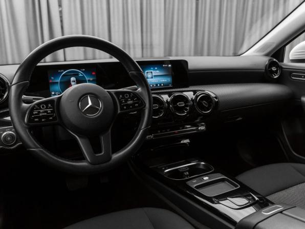 Mercedes-Benz A-Класс IV (W177) с пробегом 2019 года, цена 2 490 000 рублей, 77014 км, седан, Автокод Объявления