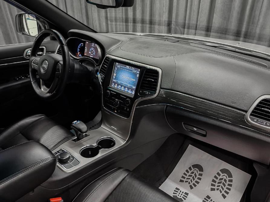 Jeep Grand Cherokee IV (WK2) Рестайлинг Красноярск  - изображение 12