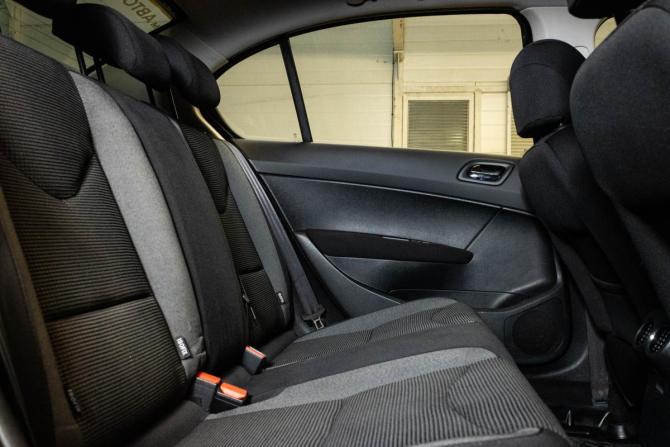 Peugeot 408 I с пробегом 2013 года, цена 699 000 рублей, 116050 км, седан, Автокод Объявления