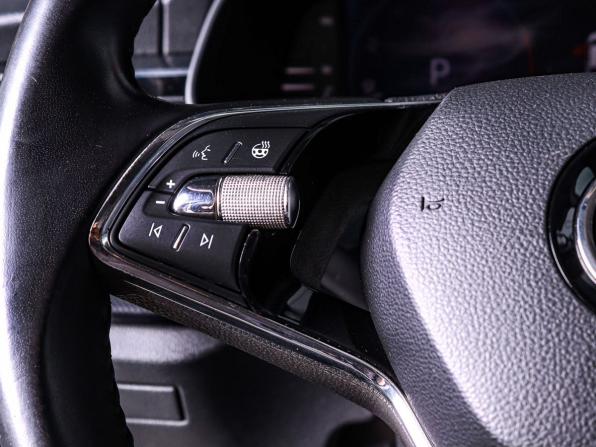Skoda Rapid II с пробегом 2021 года, цена 1 649 000 рублей, 148500 км, лифтбек, Автокод Объявления