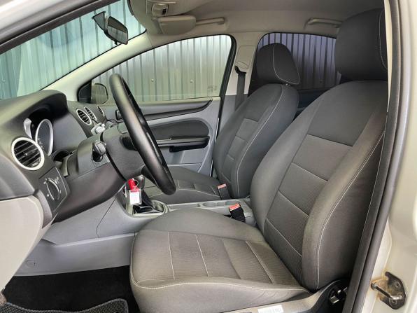 Ford Focus II Рестайлинг с пробегом 2011 года, цена 577 000 рублей, 168428 км, седан, Автокод Объявления