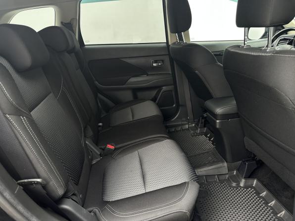 Mitsubishi Outlander III Рестайлинг 3 с пробегом 2021 года, цена 1 950 000 рублей, 130000 км, внедорожник, Автокод Объявления