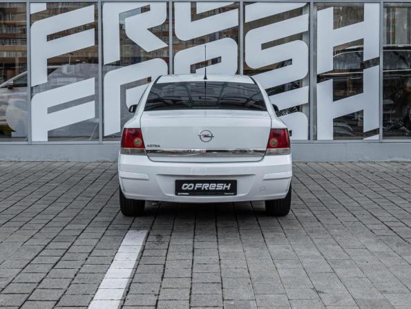 Opel Astra H Рестайлинг с пробегом 2011 года, цена 545 000 рублей, 226953 км, седан, Автокод Объявления