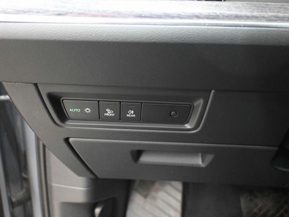Volkswagen Touareg III с пробегом 2021 года, цена 5 119 900 рублей, 88688 км, внедорожник, Автокод Объявления