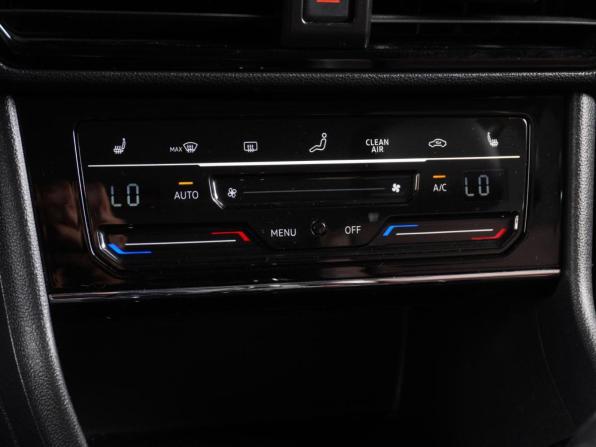 Volkswagen Lavida III с пробегом 2021 года, цена 2 299 000 рублей, 67732 км, седан, Автокод Объявления
