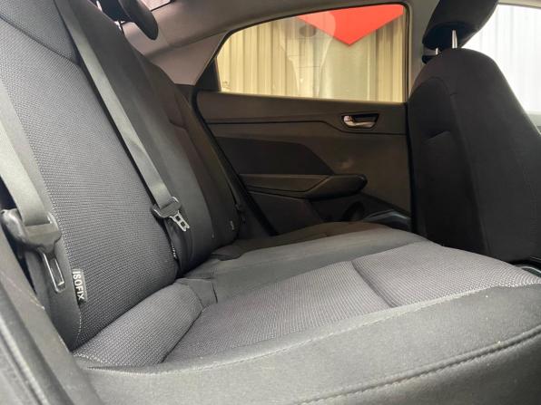 Hyundai Solaris II с пробегом 2018 года, цена 1 225 000 рублей, 115100 км, седан, Автокод Объявления